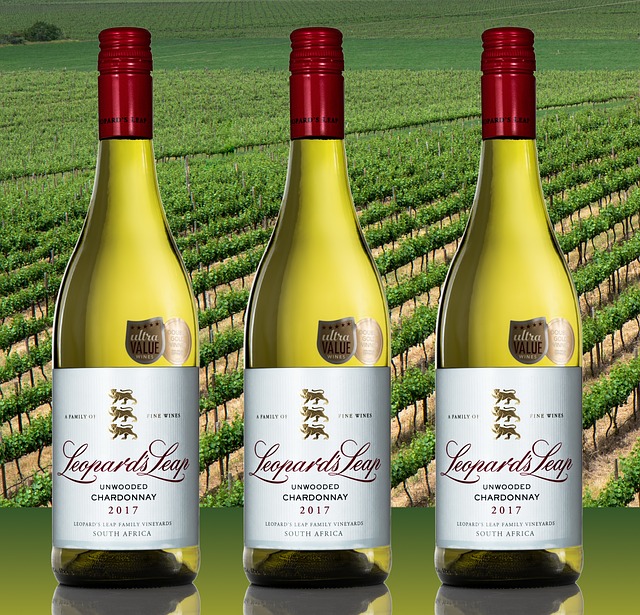 2. Chardonnay Haven: Indulge ‌in velvety elegance and⁢ oak-infused flavors
