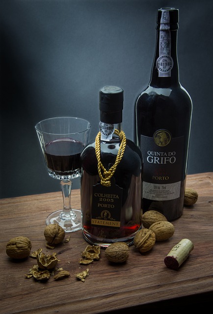 Discover Unique Flavor Combinations‌ with Port Wine Mixers